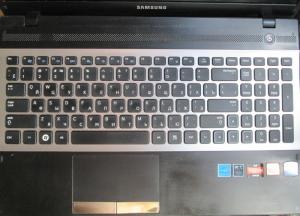 Ноутбук Samsung NP305V5A-S0HRU + Samsung NP-R60S в Йошкар-Оле