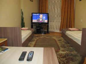 2 -к. квартира в аренду, 53 м2, 2 /5 эт. в Кировске