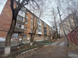 Продам 2-к квартиру, ул.Ларина в Ростове-На-Дону