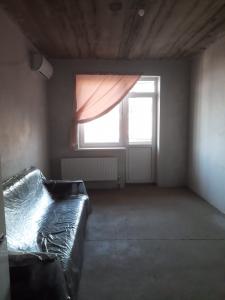 1 -к. квартира, 37 м2, 3 /3 эт. в Краснодаре