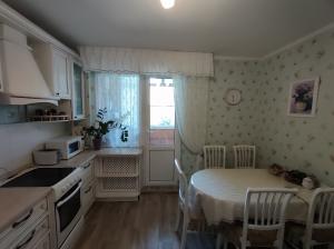 2 -к. квартира, 57 м2, 2 /14 эт. в Краснодаре